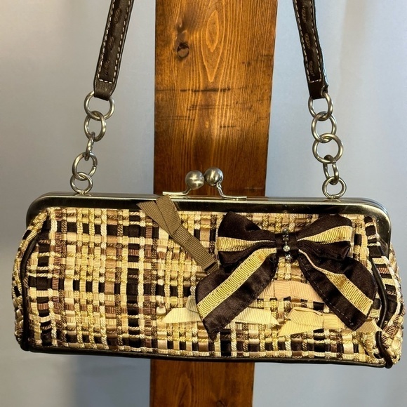 The SAK Brown Tan Basket Weave Clasp Rhinestones Bows Chic Evening Shoulder Bag - Picture 1 of 11